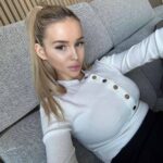 Эскортница