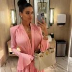 Эскорт-модель