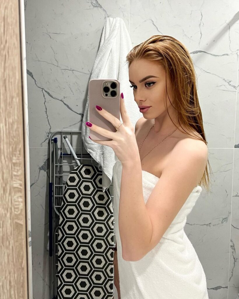 Девушка эскорт