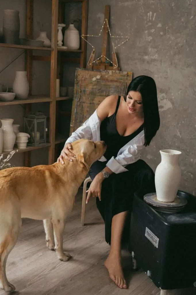 Эскорт-модель