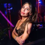 Эскортница