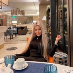 Эскортница