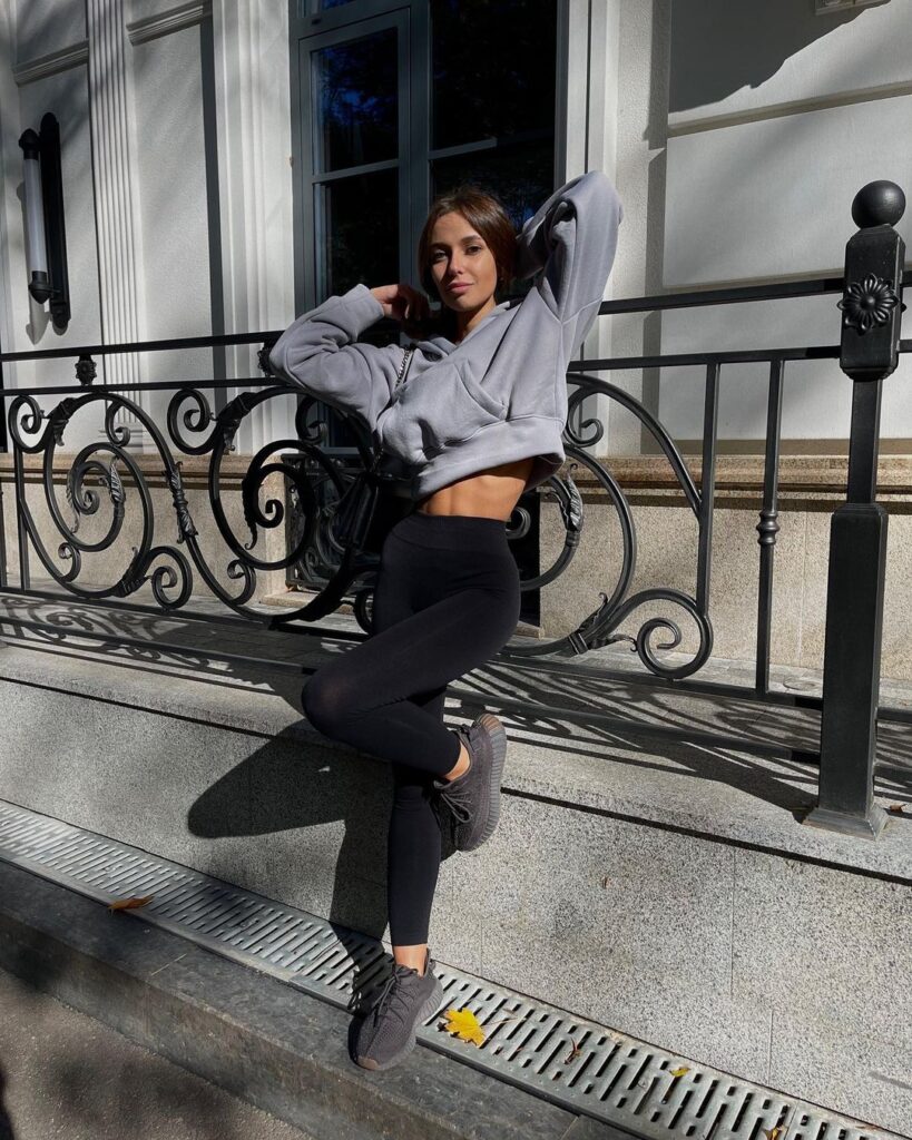 Девушка эскорт