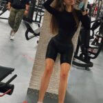 Эскорт-модель