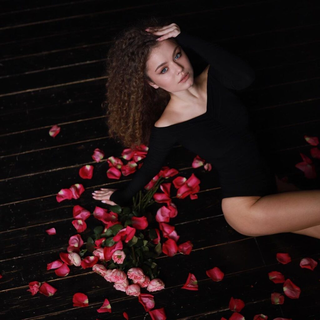 Девушка на час