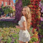 Эскорт-модель