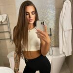 Девушка на час