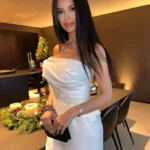 Эскорт-модель