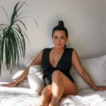 Девушка на час