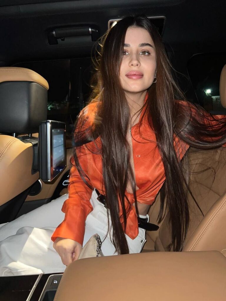 Девушка на час