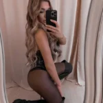 Девушка на час