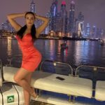 Девушка на час