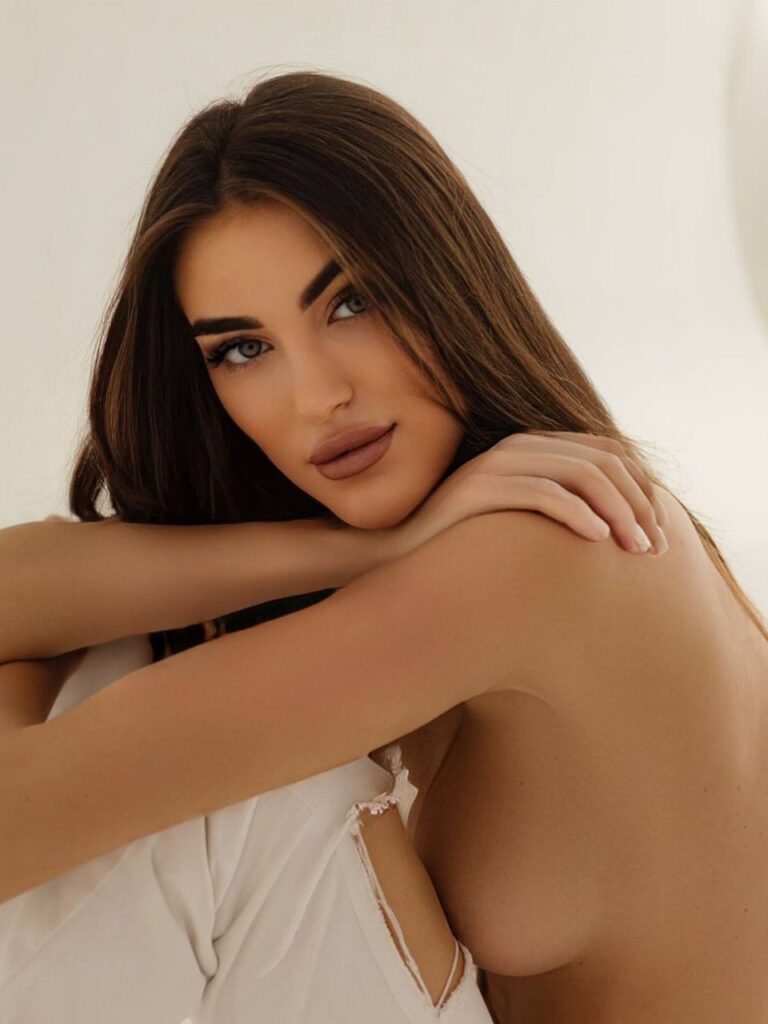 Эскорт модель в Москве