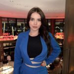 Девушка на час